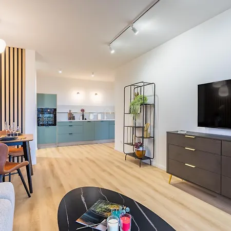 Zeromskiego 15b/6 Apartment *