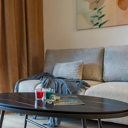 Apart-Invest Apartament 6 Ul Zeromskiego * シクラルスカ・ポレンバ